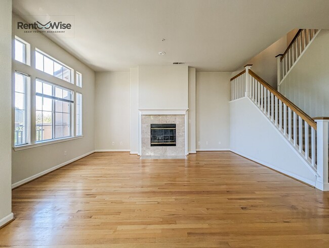 Building Photo - 3 br, 2.5 bath House - 21 Arroyo View Cir