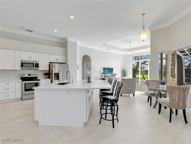 Building Photo - 8845 Lely Island Cir