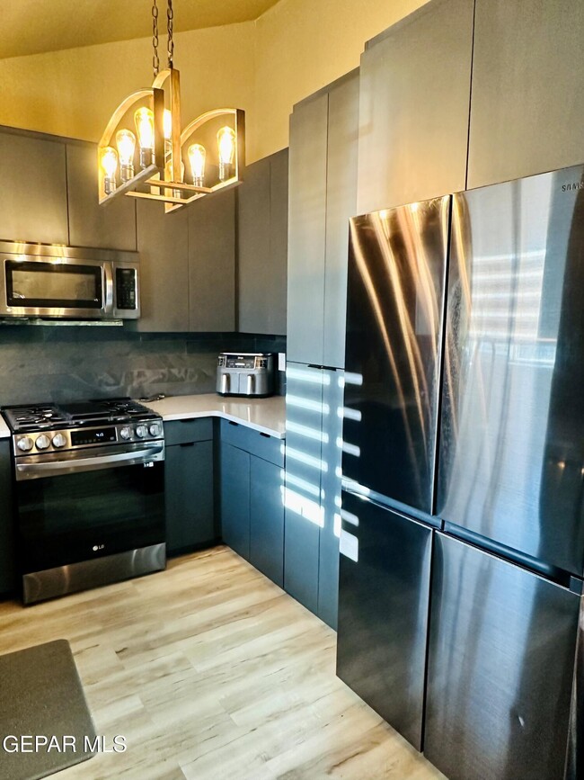 Building Photo - 11716 Fred Perry Dr