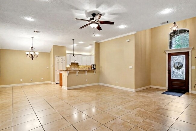 Foto del edificio - 11807 Briarwood Ln