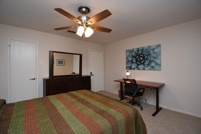 Building Photo - 7907 Aleta Dr