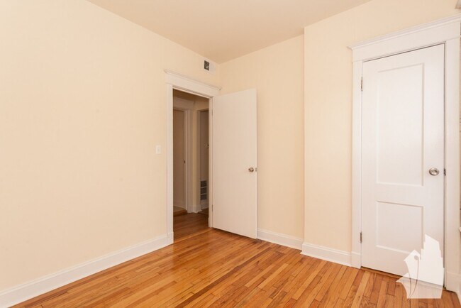 Building Photo - 1454 N Kedzie Ave