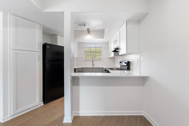 Mia LXMI Westchase West - 4