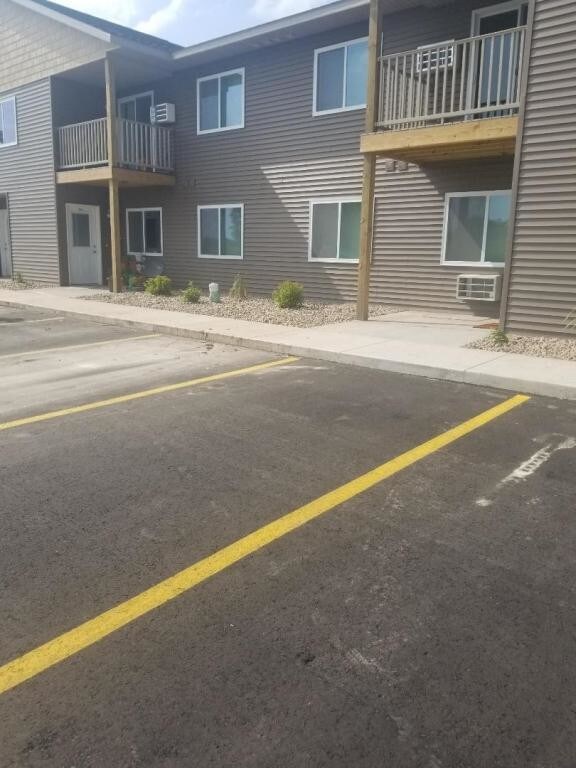 Building Photo - 208 Marks Way New Lisbon WI