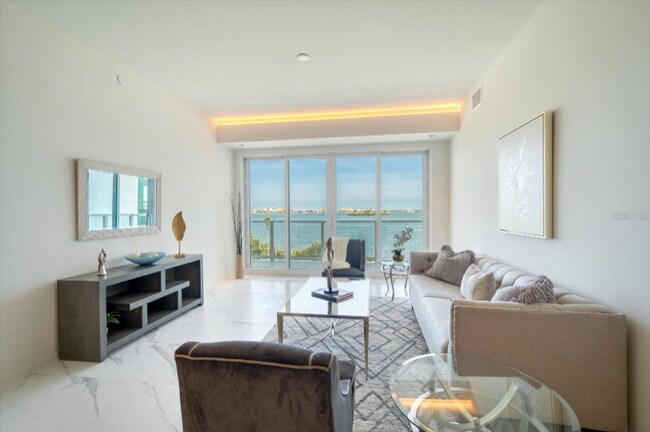 Foto del edificio - 1020 Sunset Point Rd