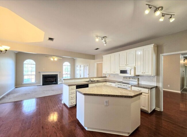 Foto del edificio - COMING SOON!!!