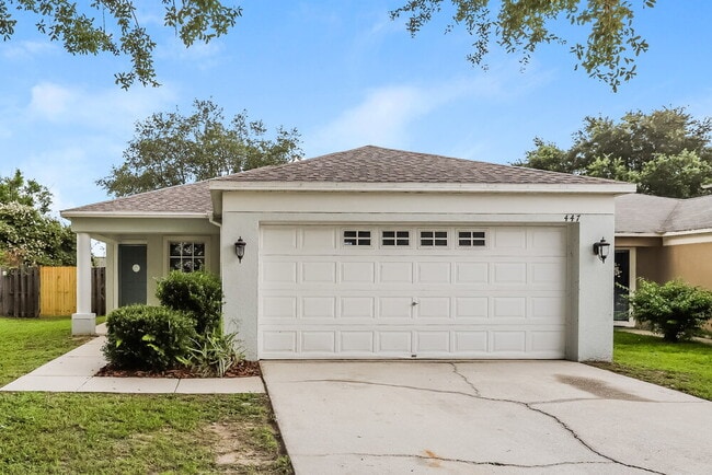 Building Photo - 447 Maple Pointe Dr
