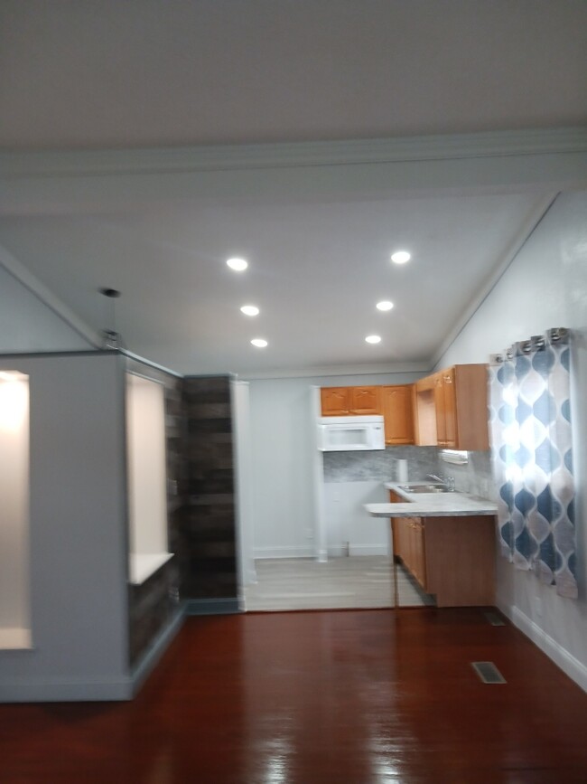 Building Photo - 6235 Natchez Dr
