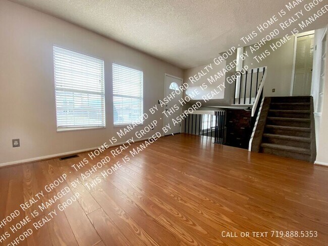 Foto del edificio - 2308 Vintage Dr