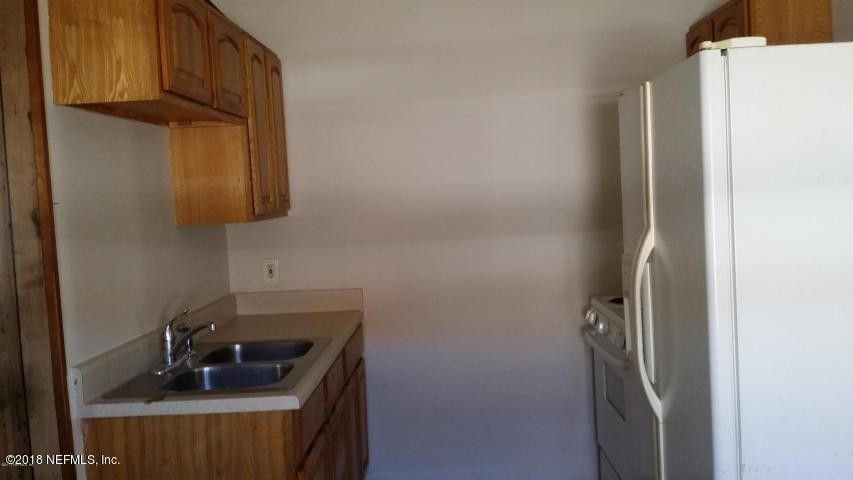 Building Photo - 1112 W 29th St