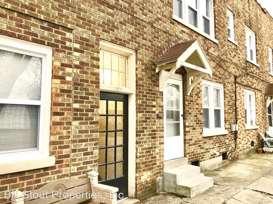 Primary Photo - 1209 Krieger St