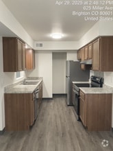 Building Photo - 611 Miller Ave