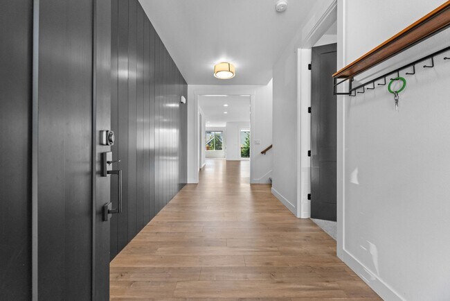 Foto del edificio - Steilacoom 3 Bedroom + Bonus Room