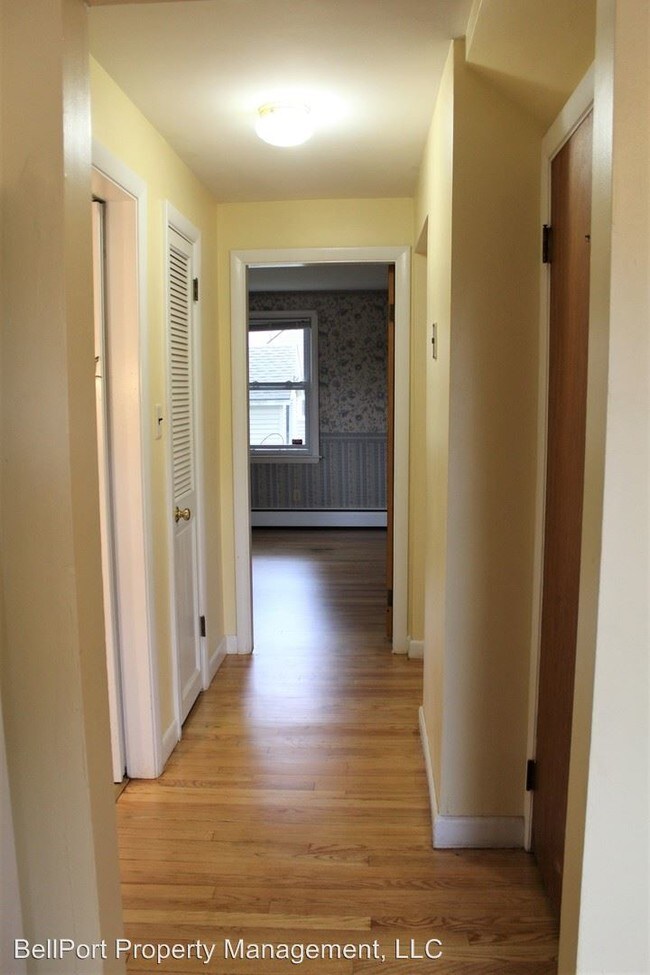 Building Photo - 4 br, 1.5 bath House - 116 Westbrook St