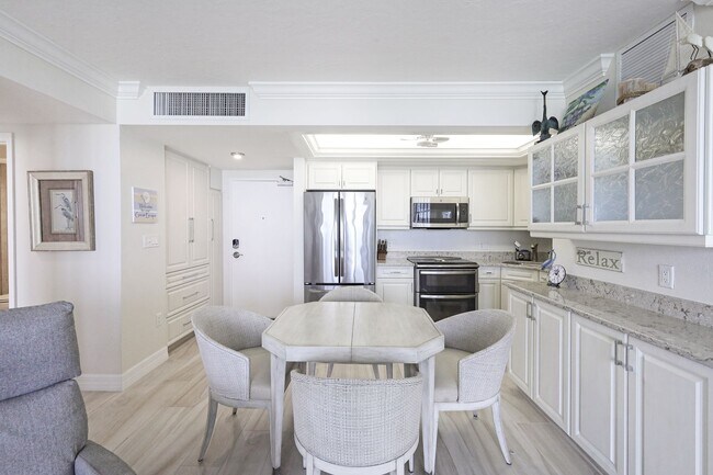 Building Photo - 180 Seaview Ct