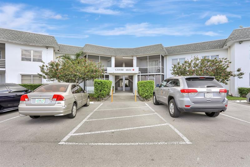 Foto principal - 6507 Winfield Blvd
