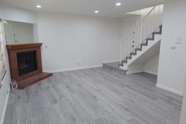 Building Photo - 4721 Kester Ave