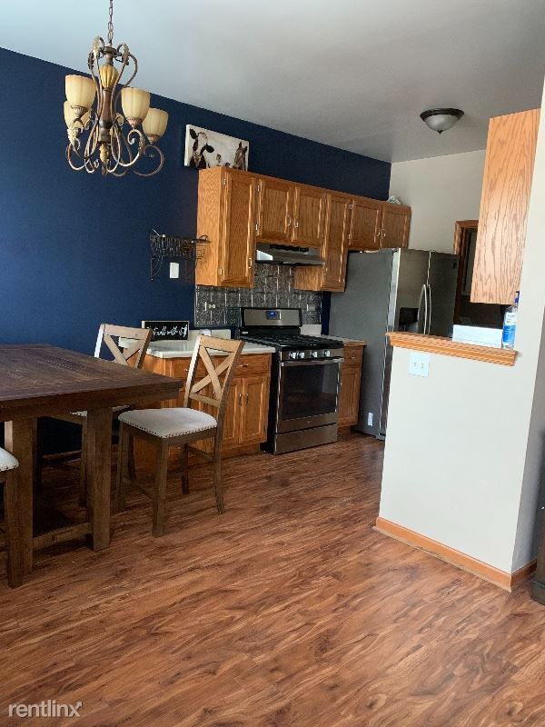 Building Photo - 1 br, 1.5 bath Townhome - 746 Big Timber DR