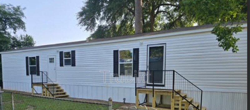 Primary Photo - 117 Galahad Dr