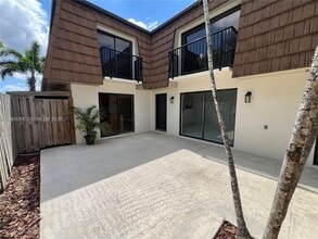 Building Photo - 9105A SW 19th Pl