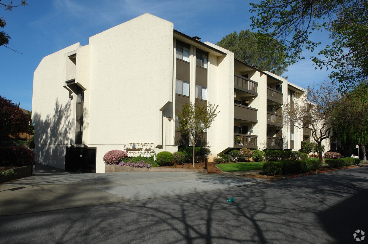 226 W Edith Ave, Los Altos, CA 94022 Apartments in Los Altos, CA
