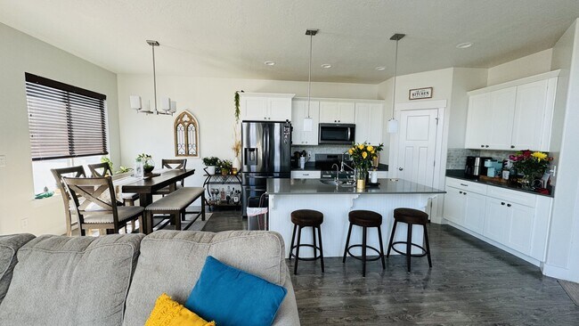 Foto del edificio - 4287 W Hemsley Ln