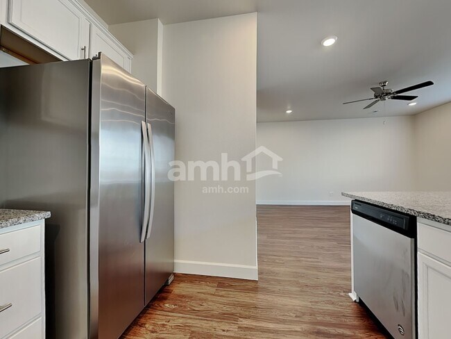 Building Photo - 9253 Shootingstar St SE