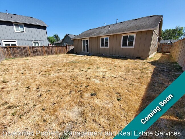 Building Photo - 3 br, 2 bath House - 3665 Avalon Ave NE