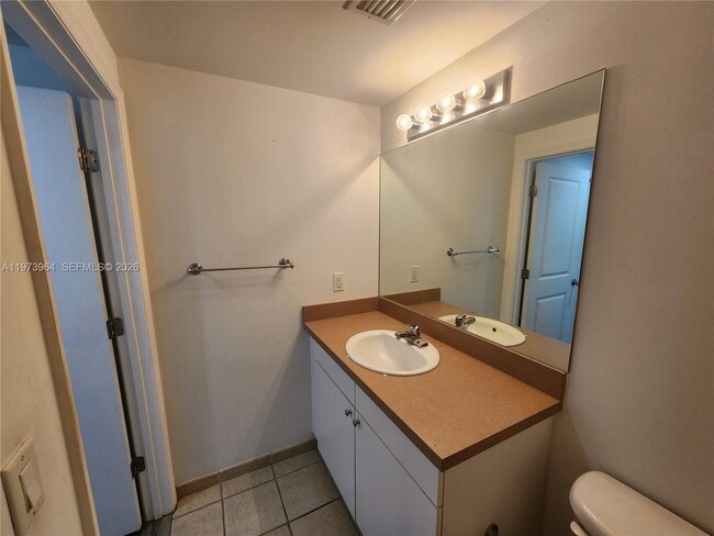 Building Photo - 1250 S Miami Ave