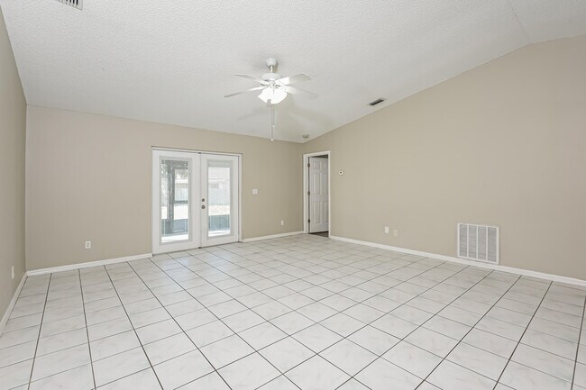 Foto del edificio - 362 Emerson Dr NW