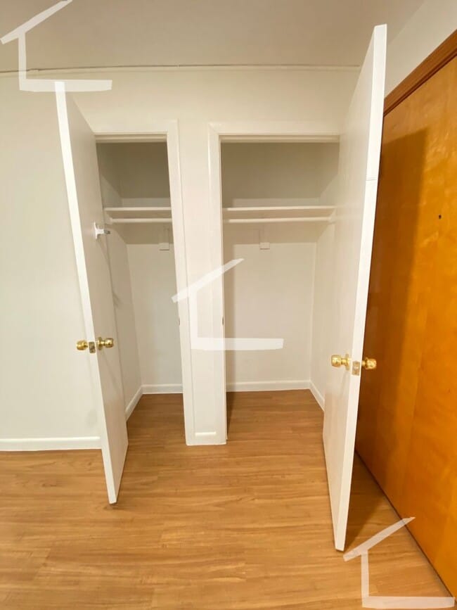 Building Photo - Renovated Allston 2 Bed