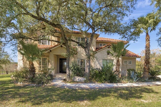 Foto del edificio - 5600 Laguna Cliff Ln