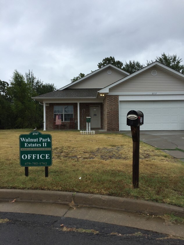 Primary Photo - Walnut Park Estates II