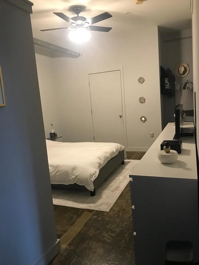 Building Photo - 800 Peachtree St NE