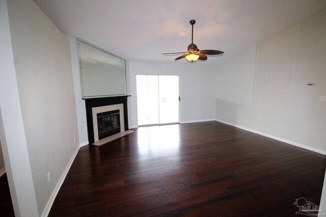 Building Photo - 5027 Terra Lake Cir