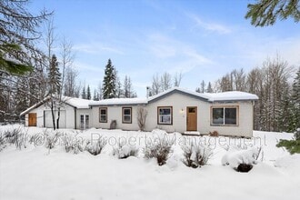 Building Photo - 2520 E Edgewood Dr