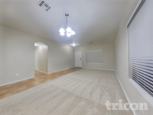 Foto del edificio - 15034 N 146th Ln