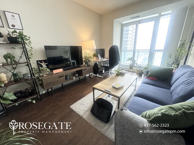 Photo du bâtiment - Modern 1-Bedroom Condo with Parking & Private Balcony in Mississauga