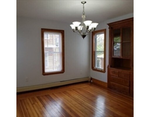 Foto del edificio - 24 Pinehurst St