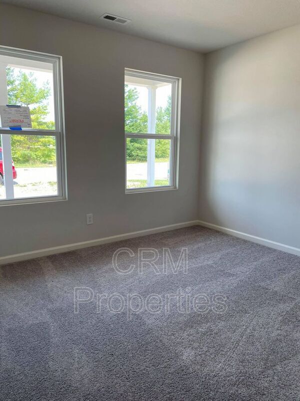 Building Photo - 1511 W Saxon Dr