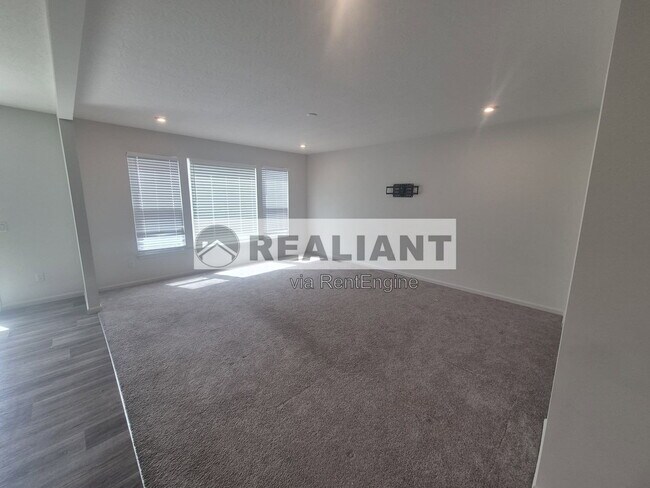 Foto del edificio - 4657 Donegal Ave