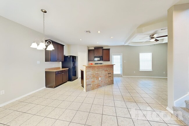 Building Photo - 3846 Bogie Way
