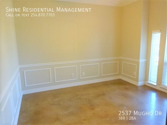 Foto del edificio - 2537 Mugho Dr