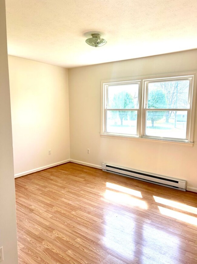 Foto del edificio - Single Family Home for Rent in Timberville