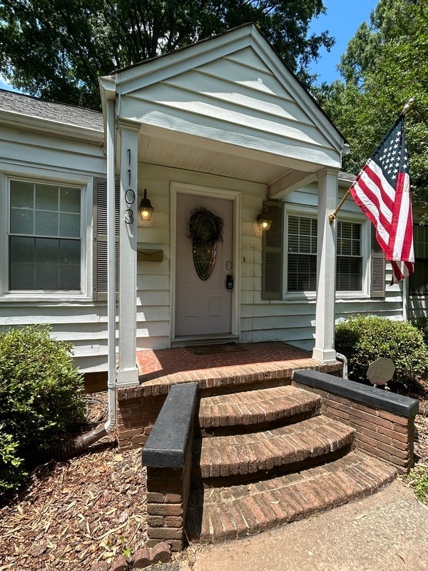Building Photo - 1103 Briar Creek Rd