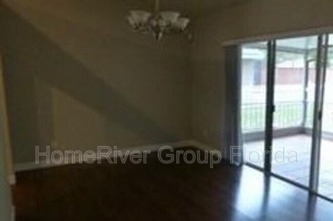 Building Photo - 10332 Ashley Oaks Dr