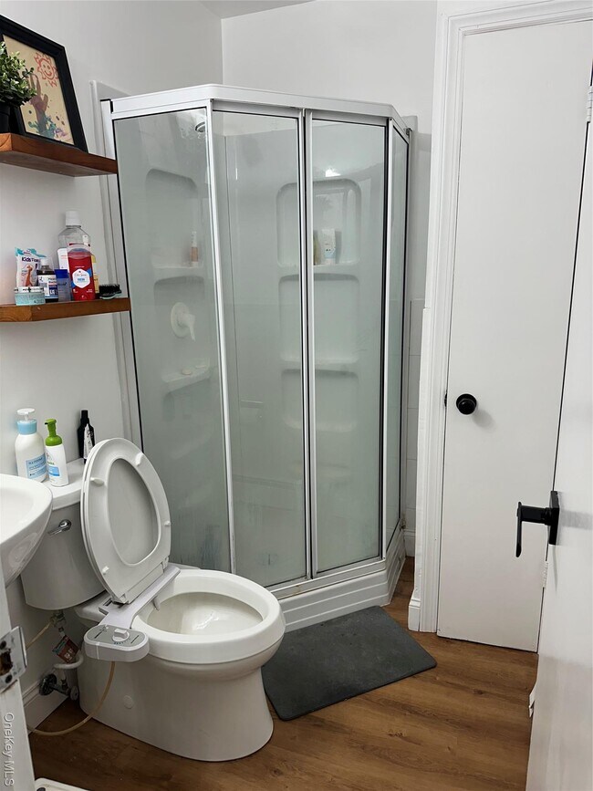 Foto del edificio - 15 Brook Dr