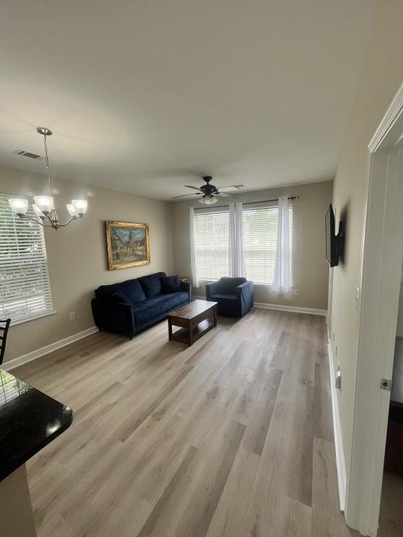 Building Photo - 1314 River Oaks Dr