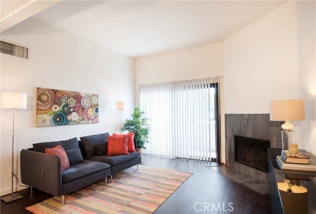Foto principal - 8300 Manitoba St