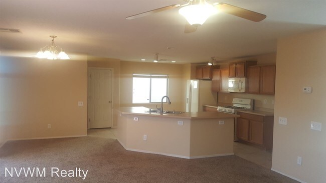 Building Photo - 3 br, 2.5 bath House - 9131 Mercer St